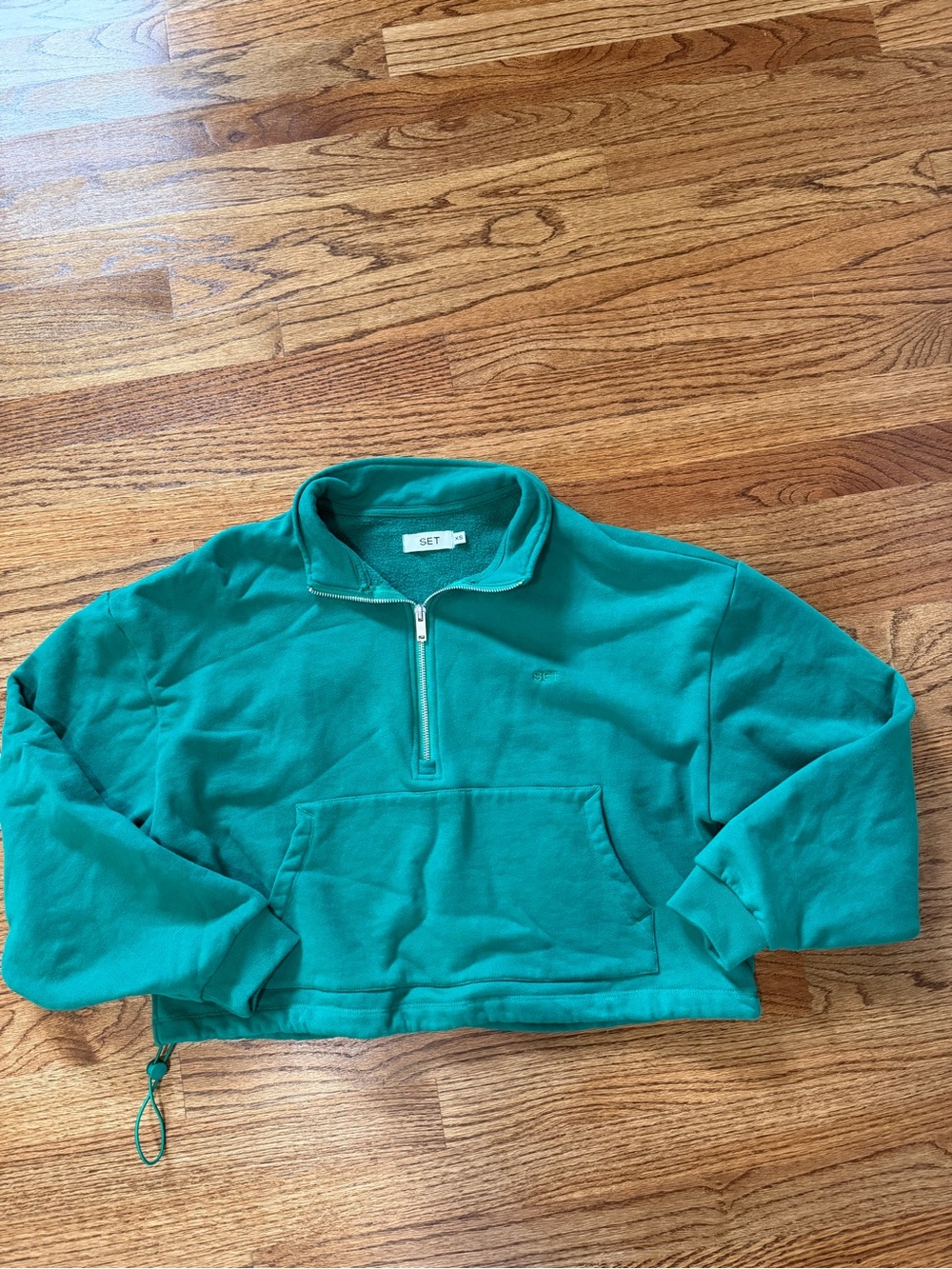 Sweatshirt